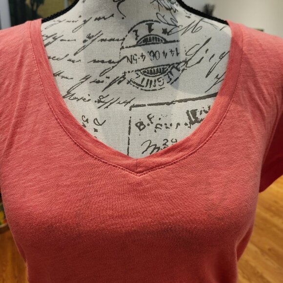 Caslon Soft Coral V-neck Neck T-Shirt - Picture 4 of 8